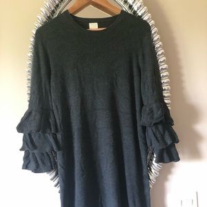 Grey dress with sassy sleeves